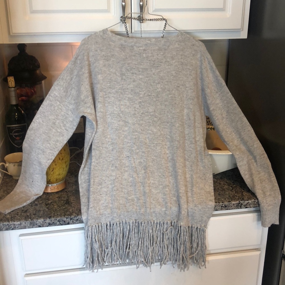 Sweater - Picture 5 of 6